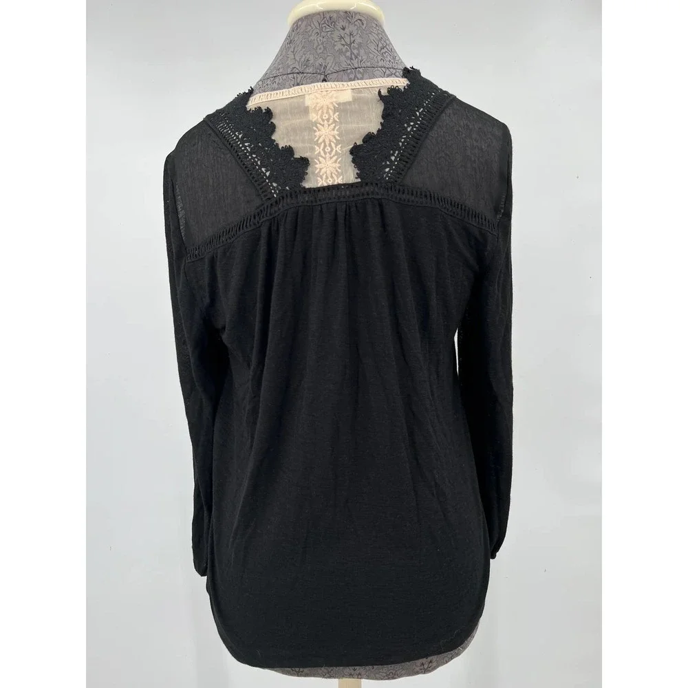 Anthropologie Meadow Rue Nimah Darcy black lace blouse top shirt sz M